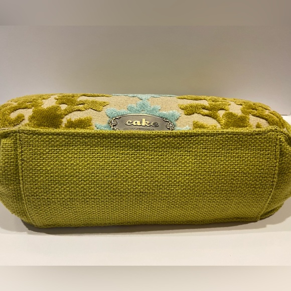 CAKE by Petunia, pickle bottom diaper clutch in teal and green w/ wristlet strap - Picture 3 of 5